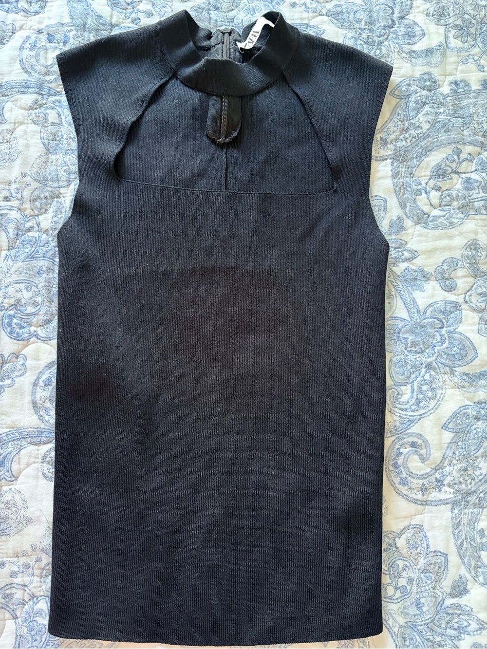 Zara Black Sleeveless Knit Mock-Neck Tank with Front Keyhole